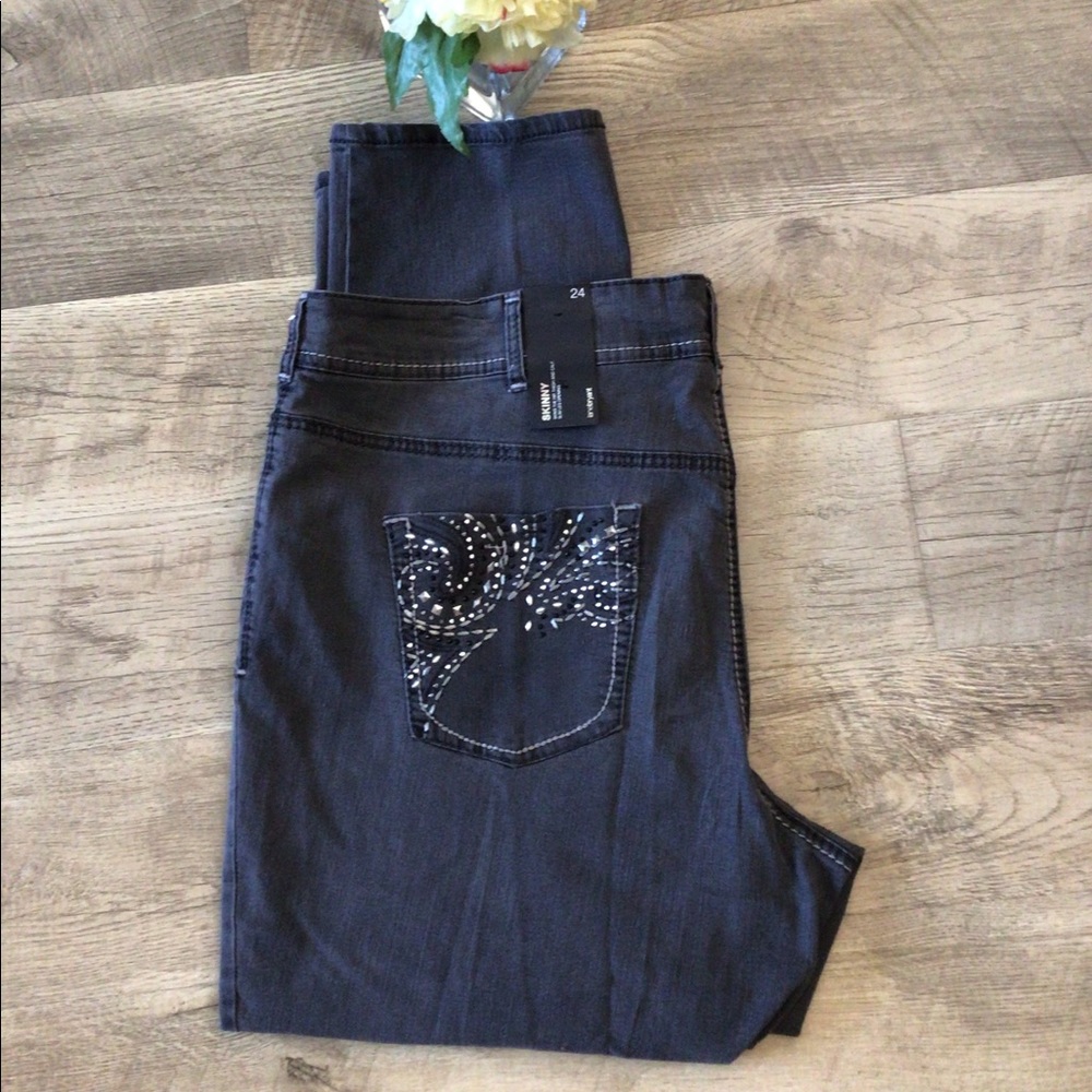 LANE BRYANT Gray Skinny Jeans Rhinestone Embellished🎀✂️